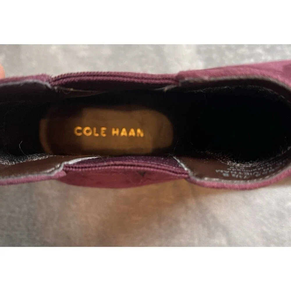Cole Haan NWOB womens soft plum suede ankle boots 2 in. heels size 7.5B elegant